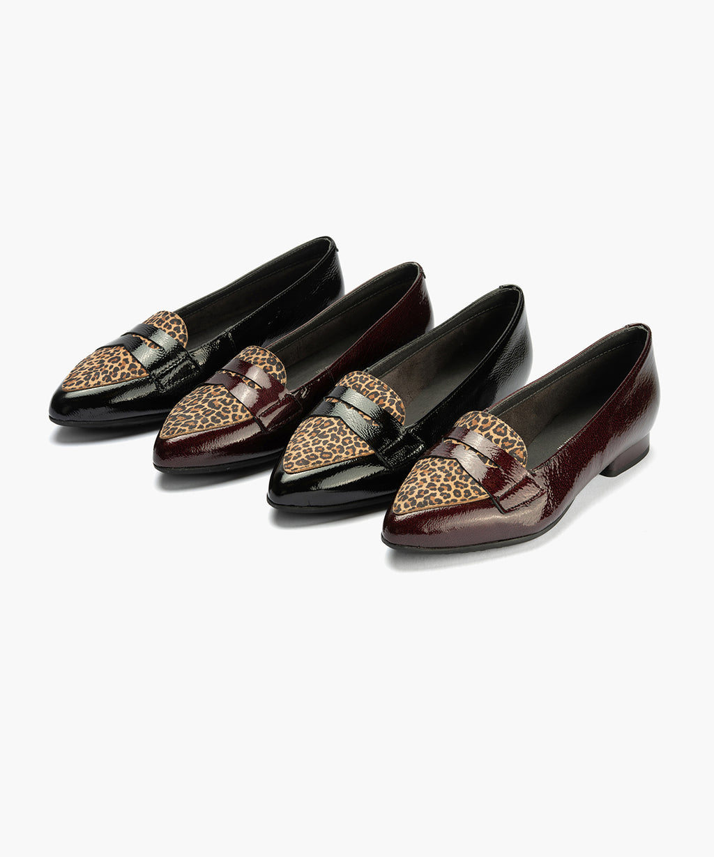 Mocasín Combinado con leopardo de mujer color burdeos