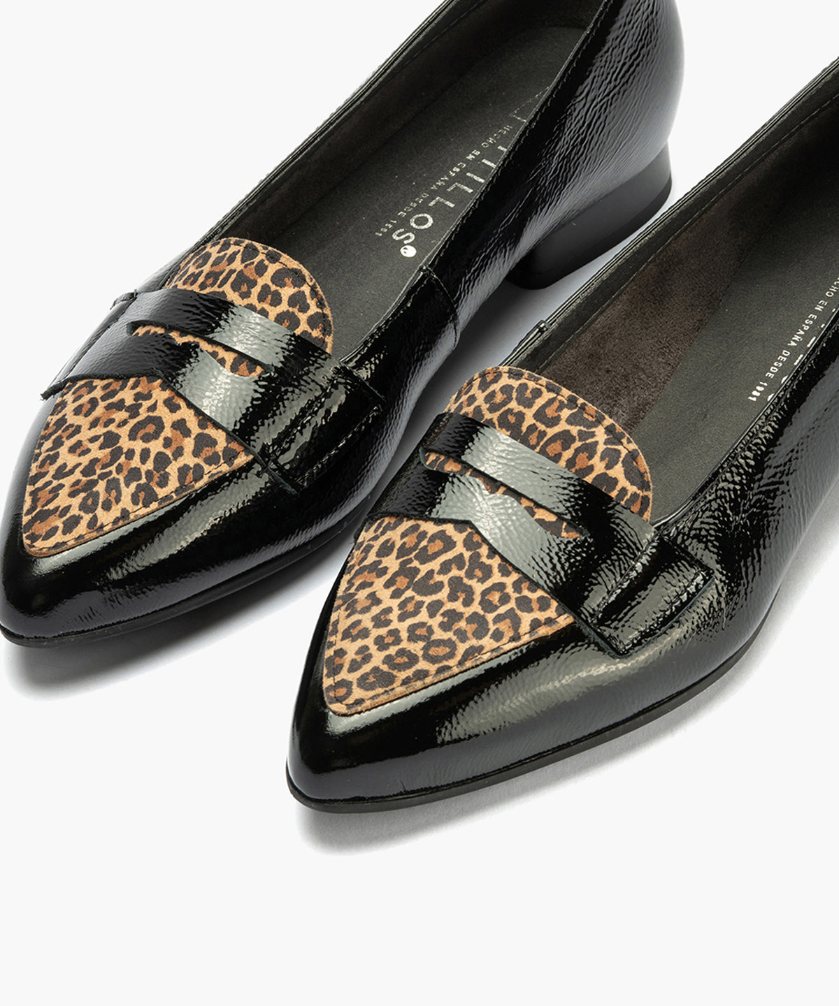 Mocasín Combinado con leopardo de mujer color negro