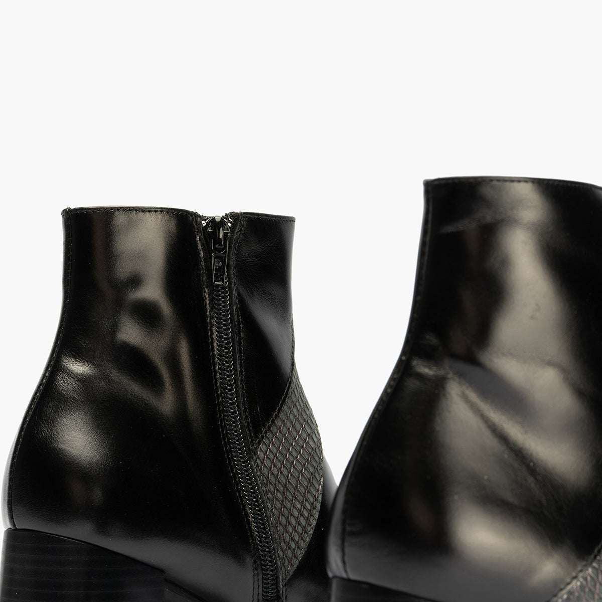 Botín Combinado con tacón alto de mujer color negro