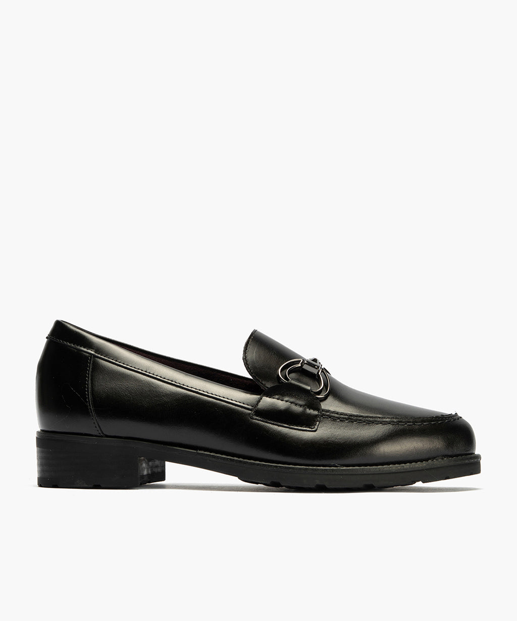 Mocasín con Adorno de mujer color negro