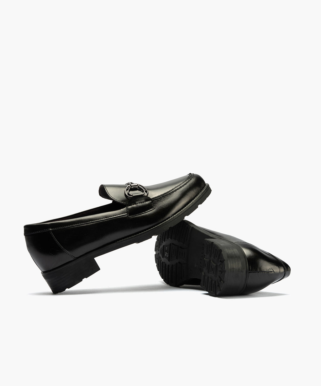 Mocasín con Adorno de mujer color negro