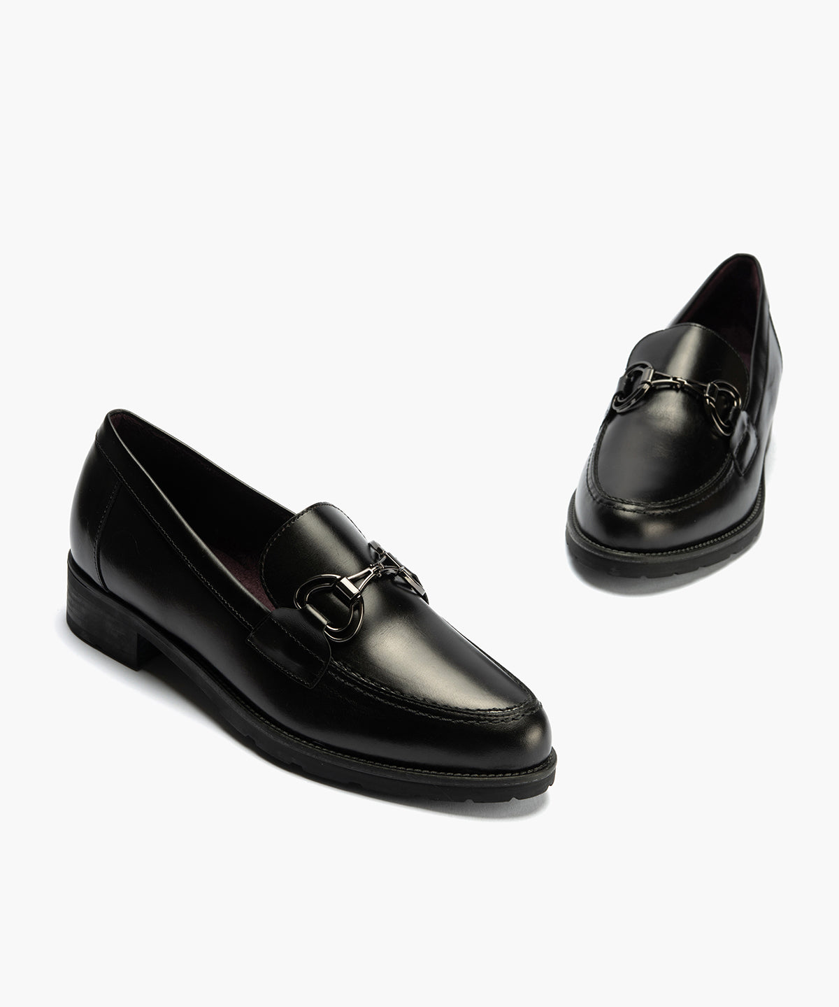 Mocasín con Adorno de mujer color negro