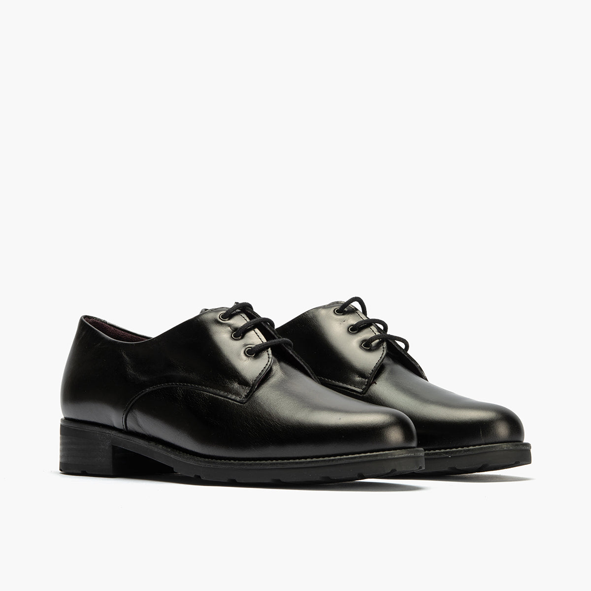 Blucher en napa con cordones de mujer color negro