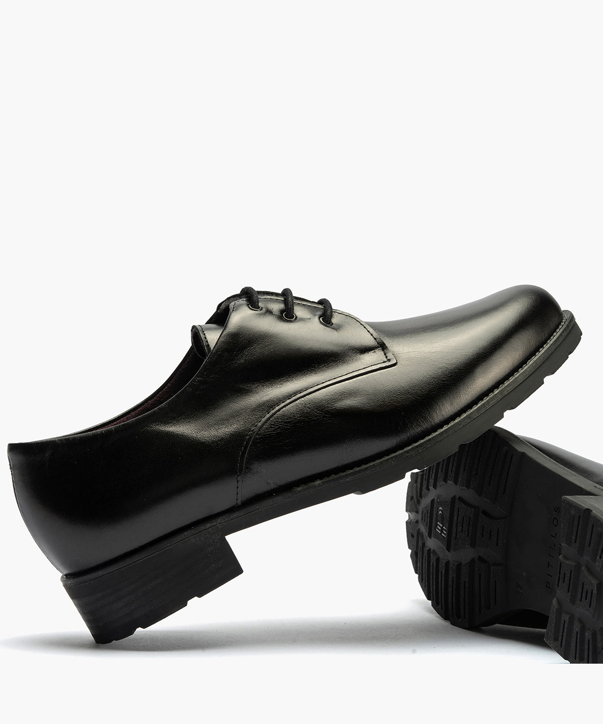 Blucher en napa con cordones de mujer color negro