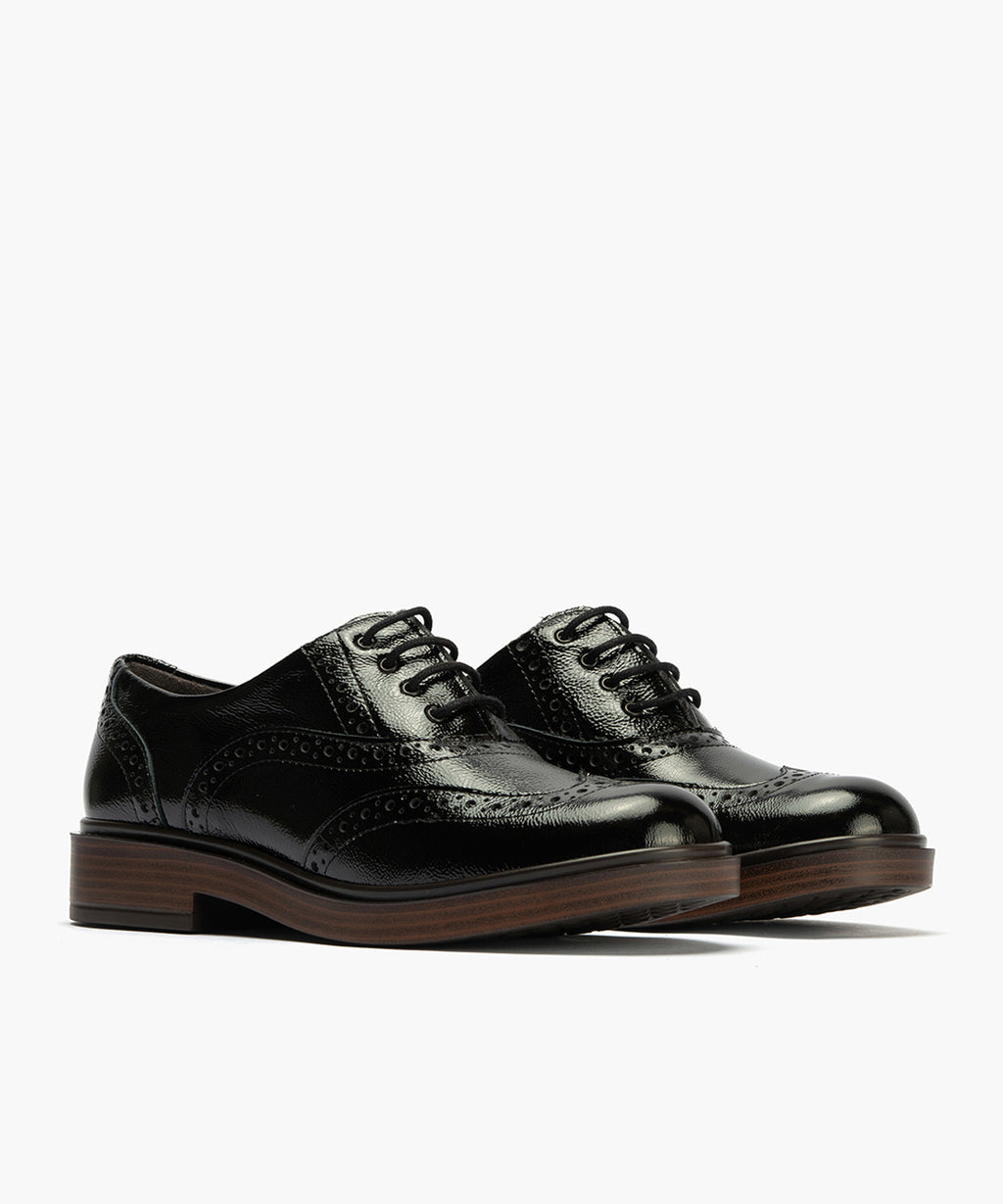Ingles en Charol con cordones de mujer color negro