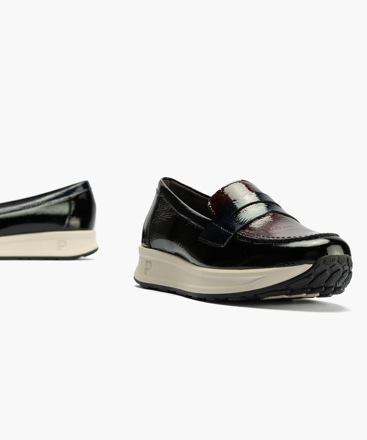 Mocasín Tricolor en Charol de mujer color negro/burdeos