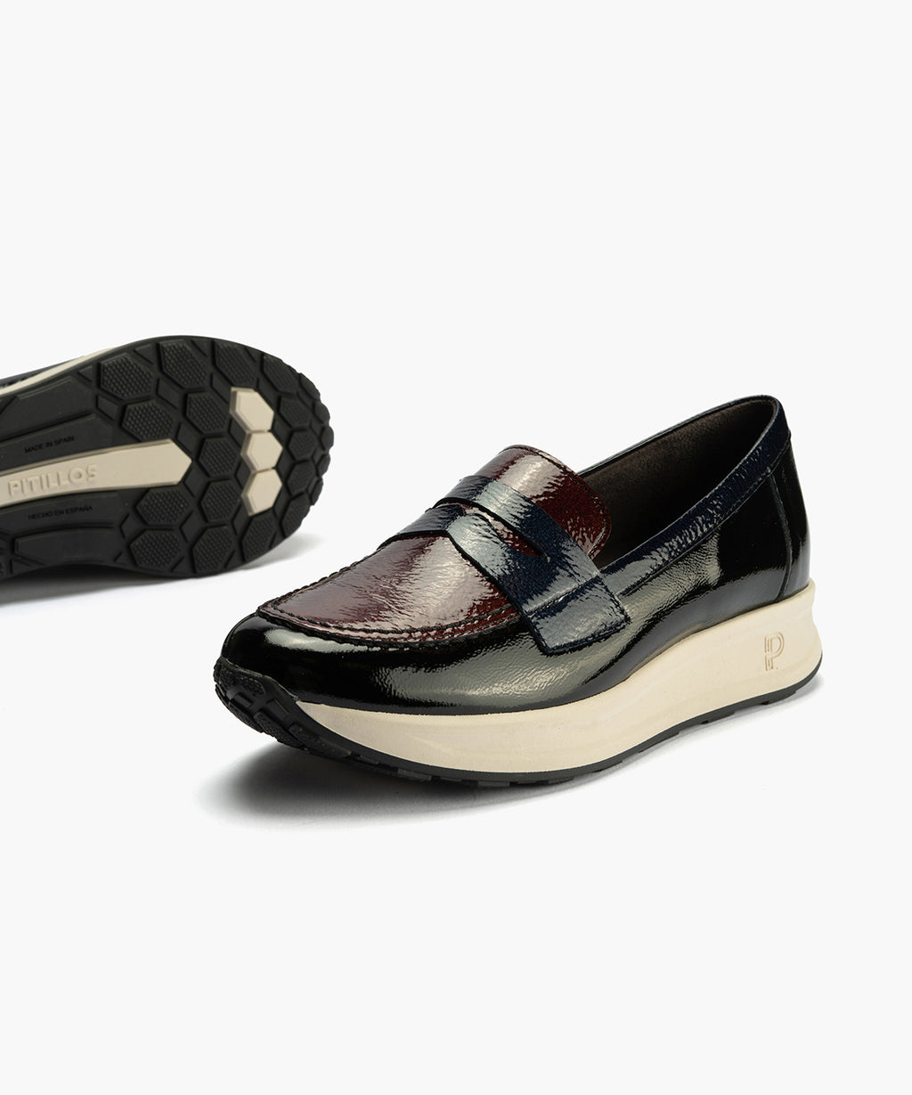 Mocasín Tricolor en Charol de mujer color negro/burdeos