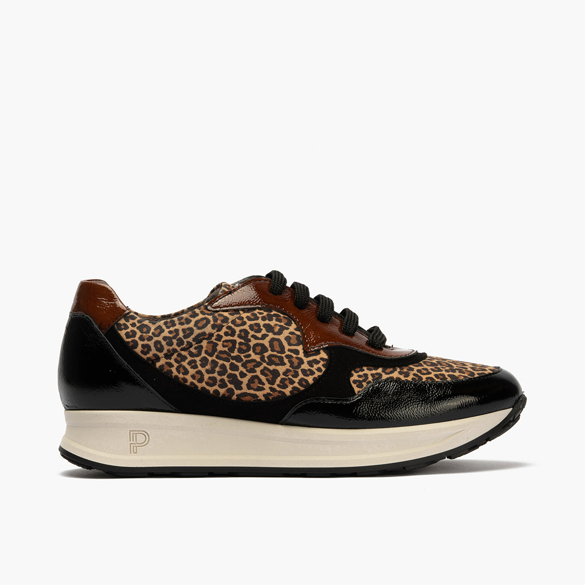 Deportivo Combinado Leopardo con cordonesde mujer color negro