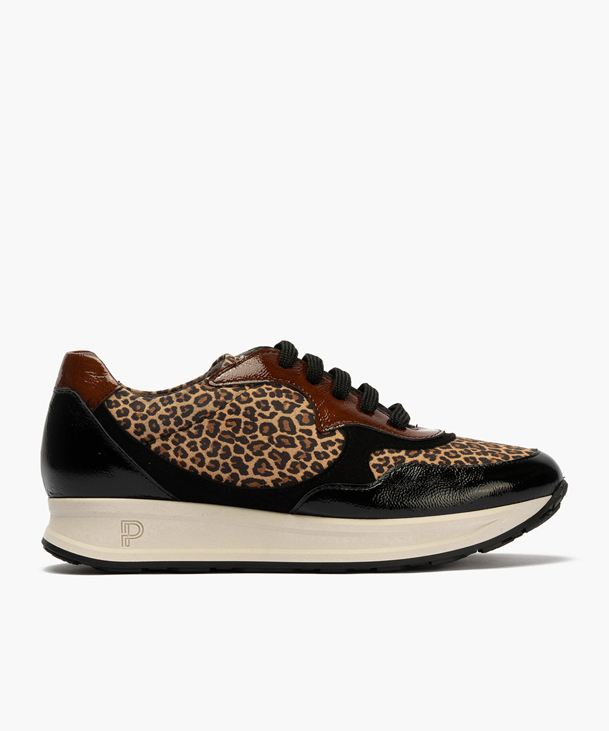 Deportivo Combinado Leopardo con cordonesde mujer color negro