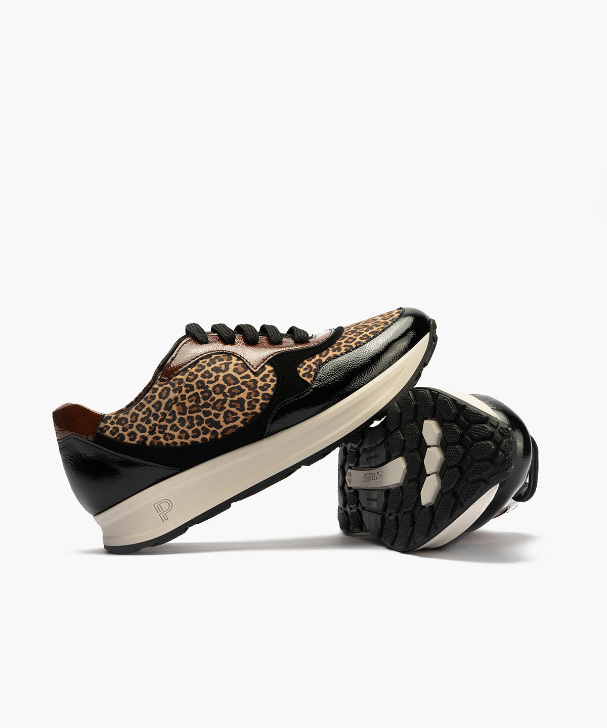 Deportivo Combinado Leopardo con cordonesde mujer color negro