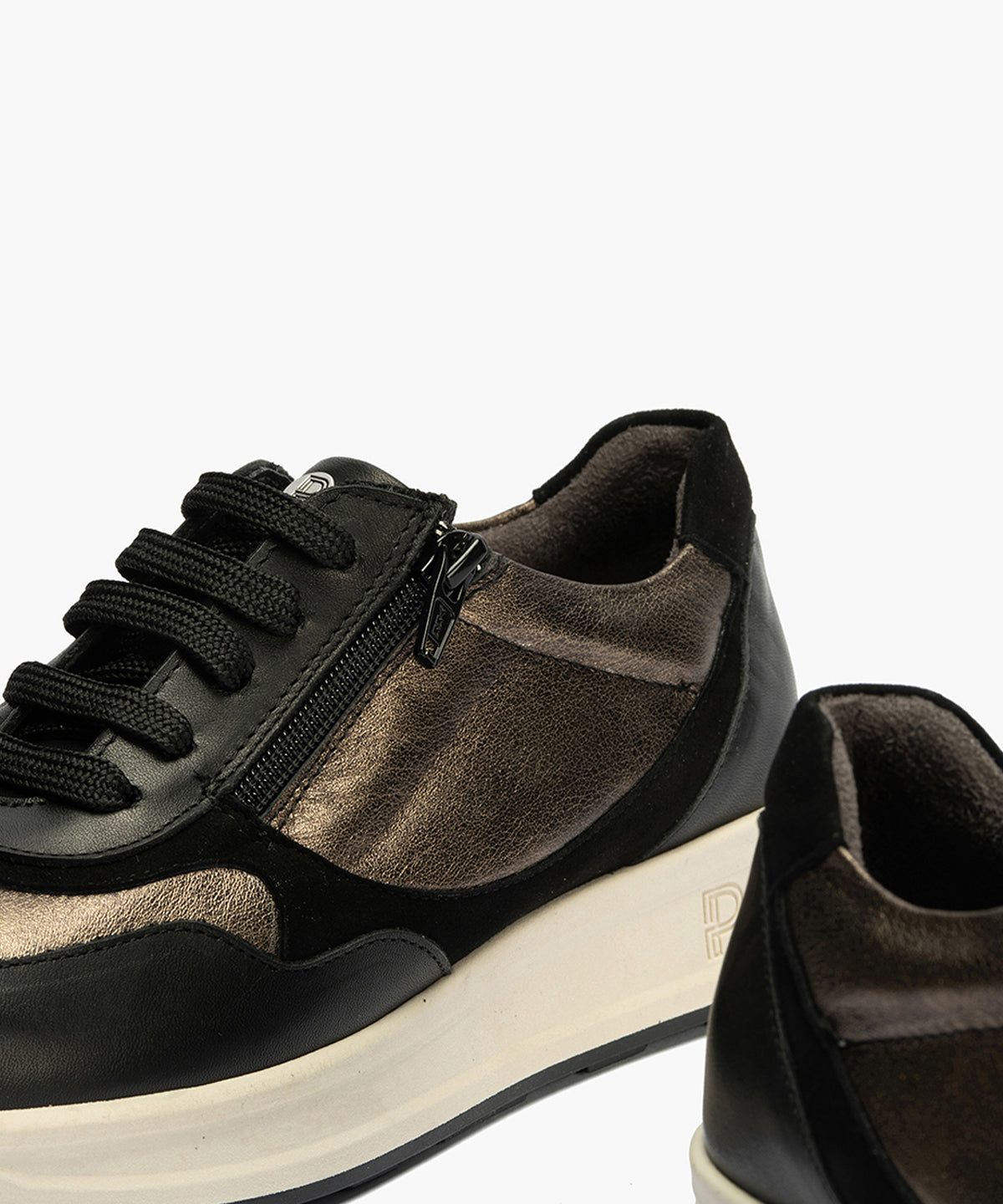 Deportivo de Cremallera Combinado con Ante de mujer color negro