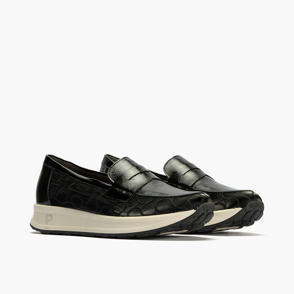 Mocasín en charol con nylon de mujer color negro