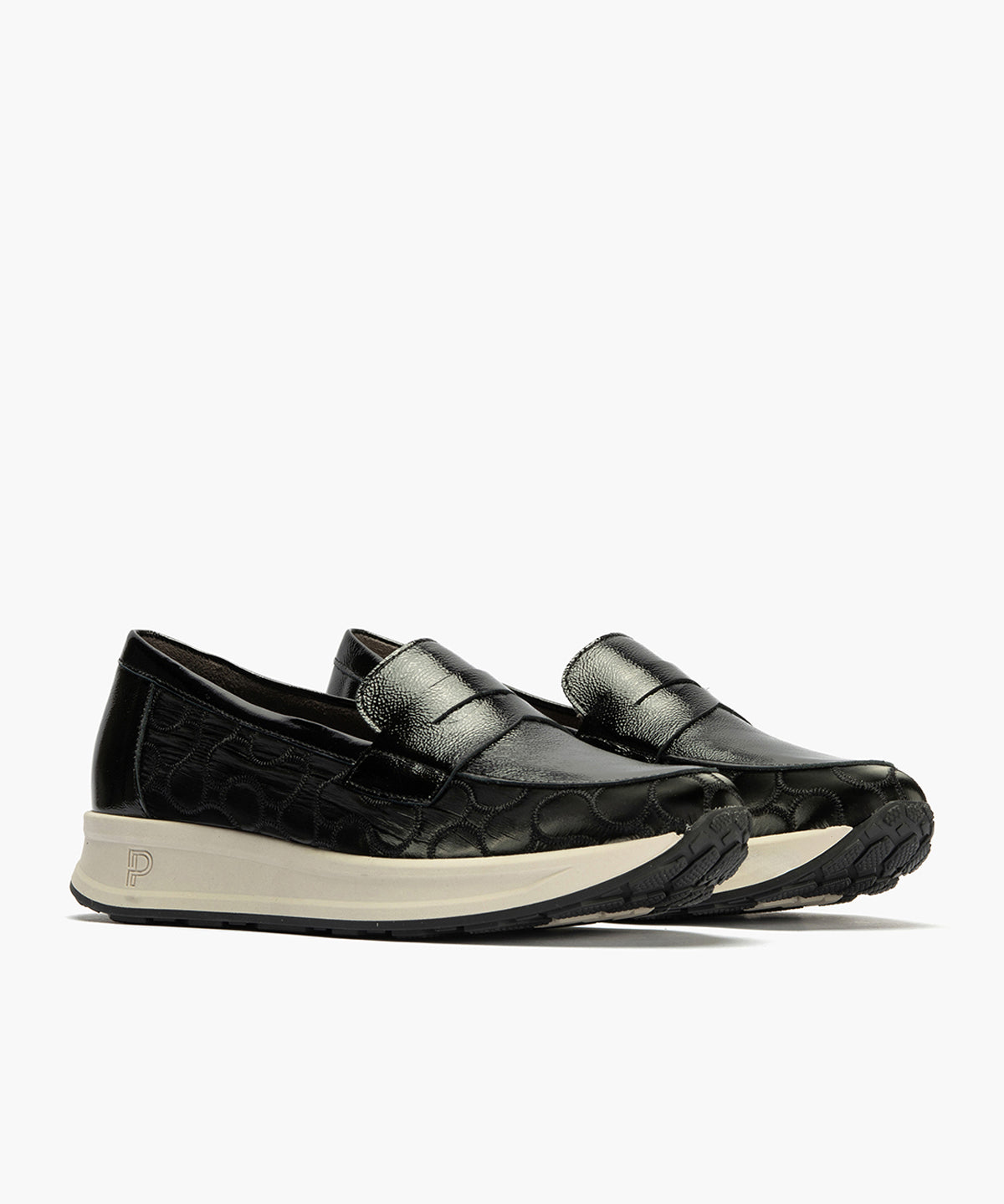 Mocasín en charol con nylon de mujer color negro