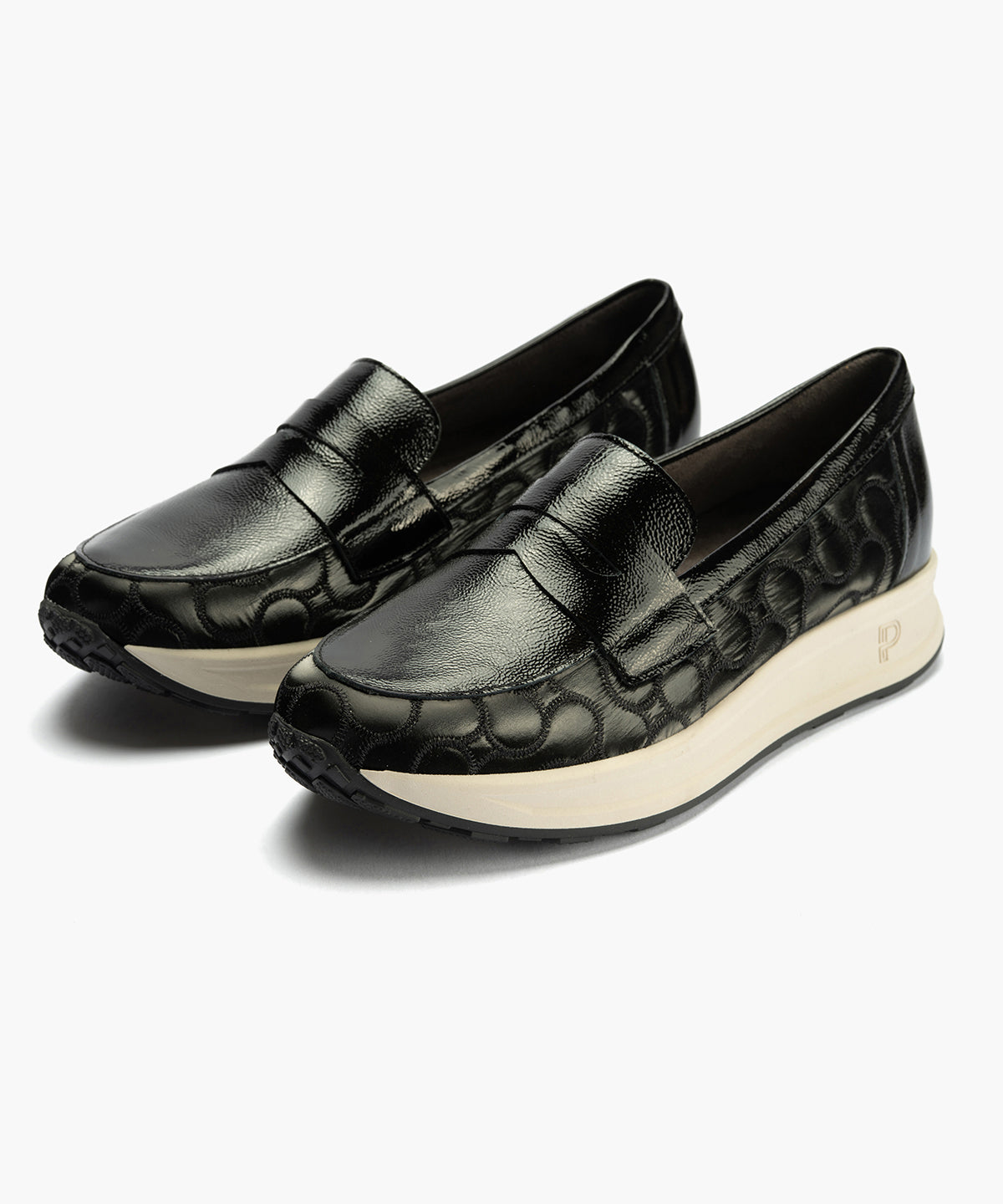 Mocasín en charol con nylon de mujer color negro