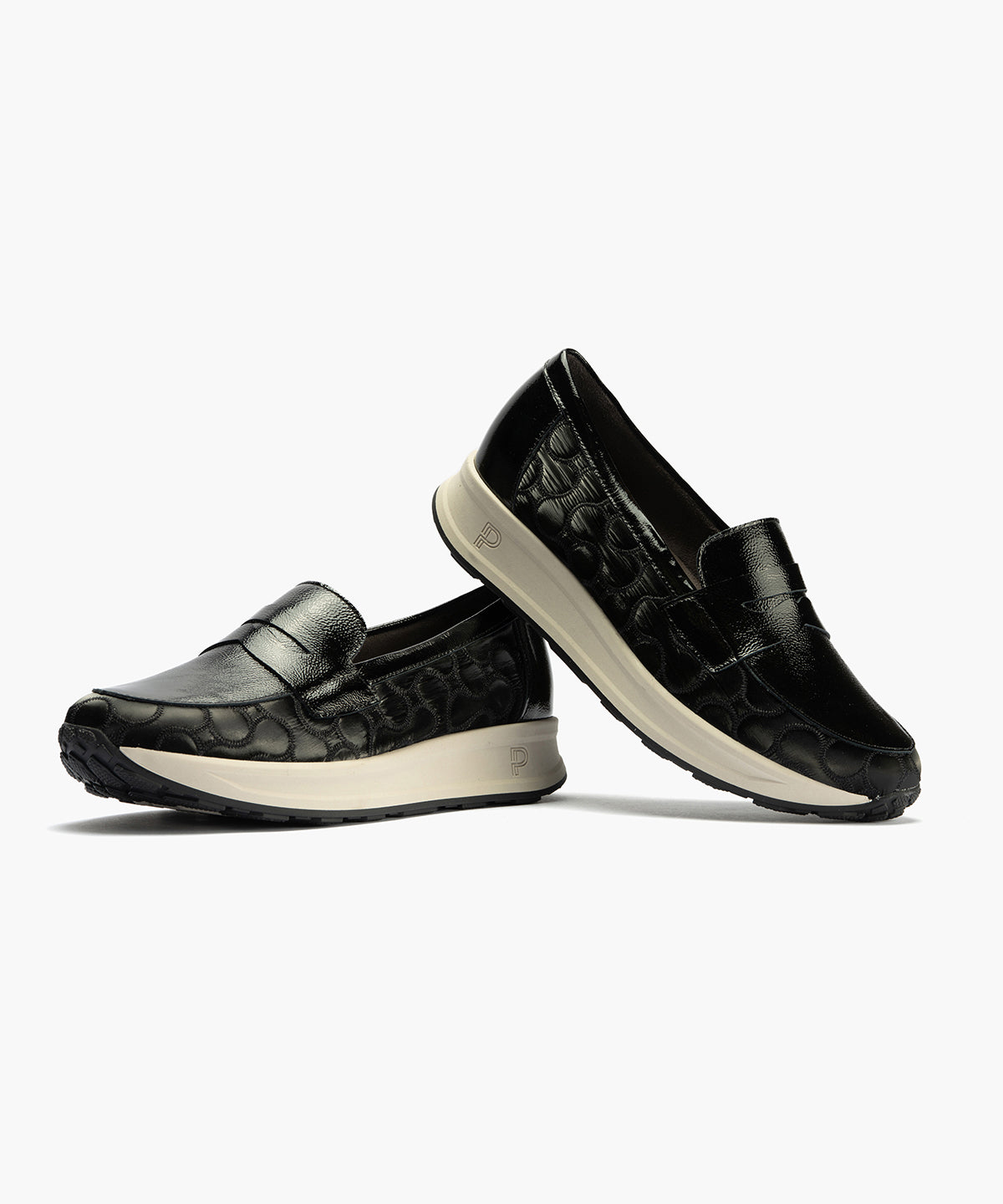 Mocasín en charol con nylon de mujer color negro