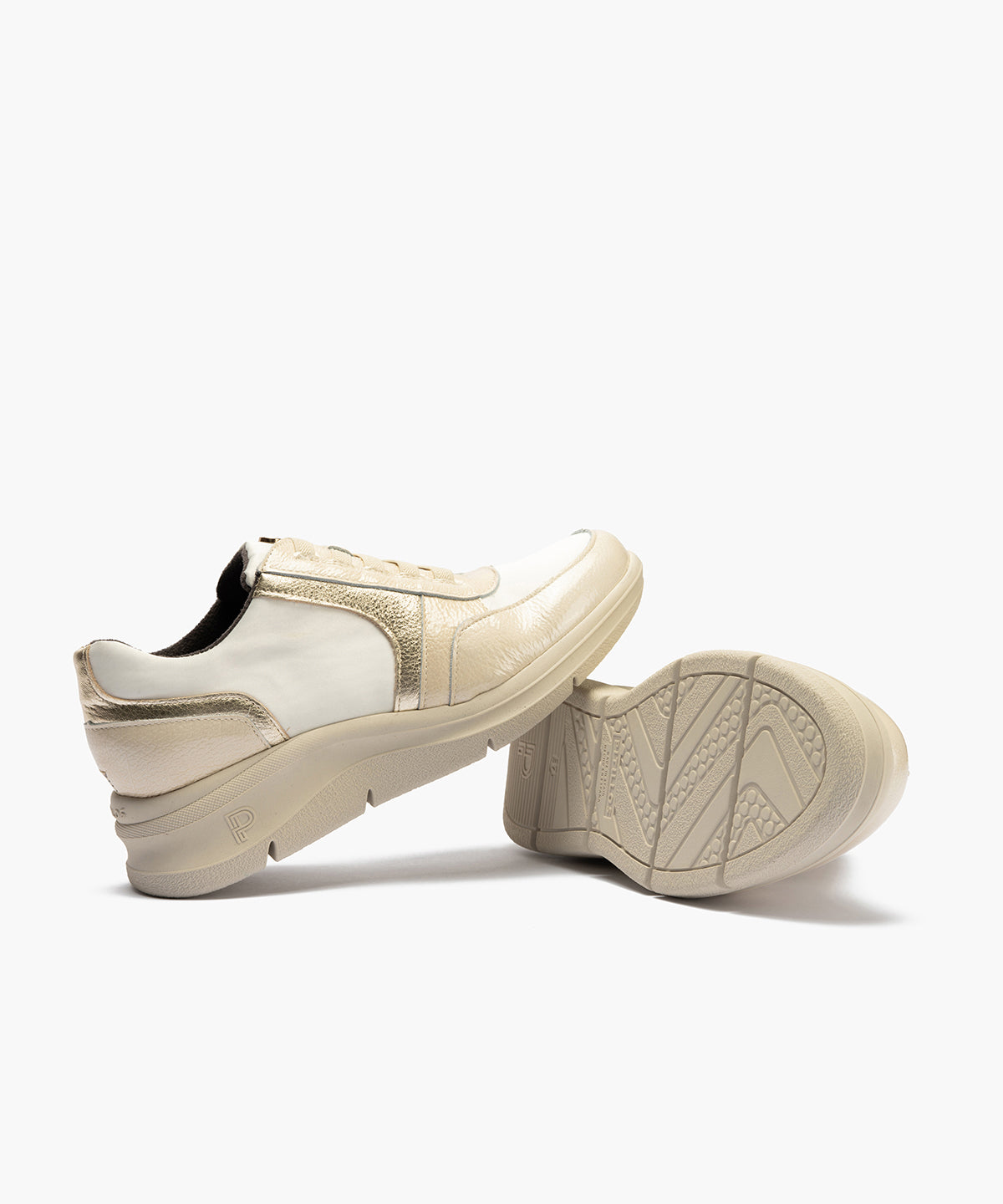 Deportivo con Nylon de mujer color crema