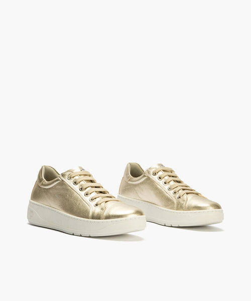 Basket en Laminado con cordones de mujer color oro