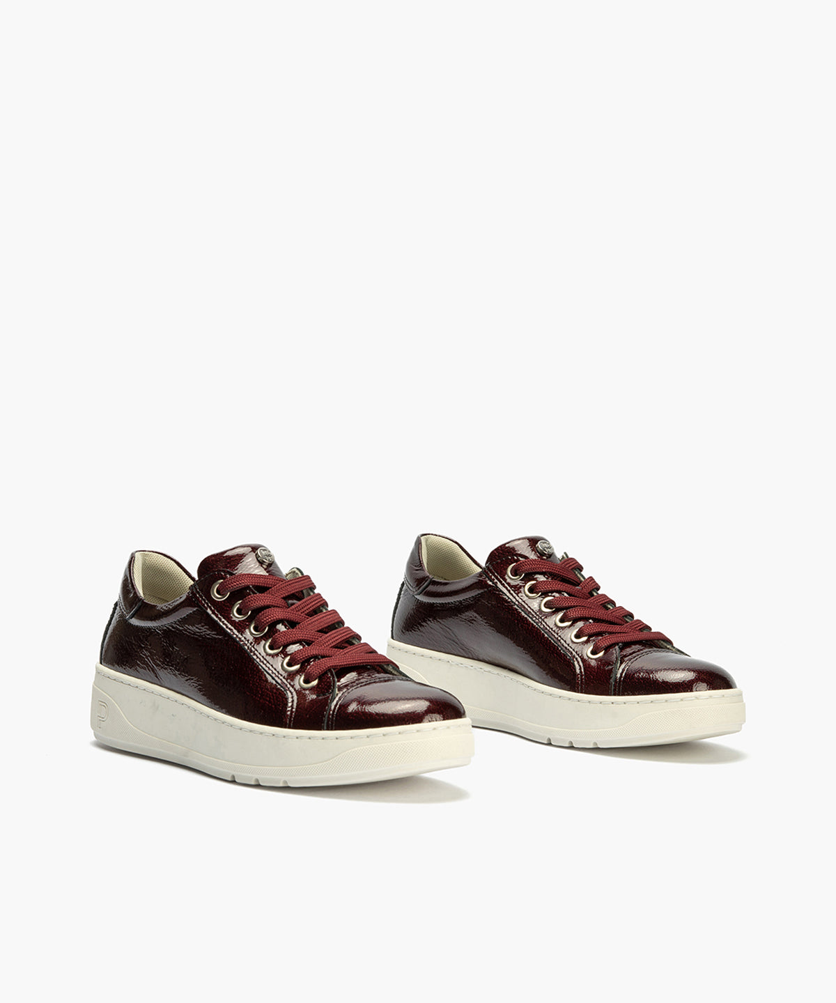 Basket en Charol con cordones de mujer color burdeos