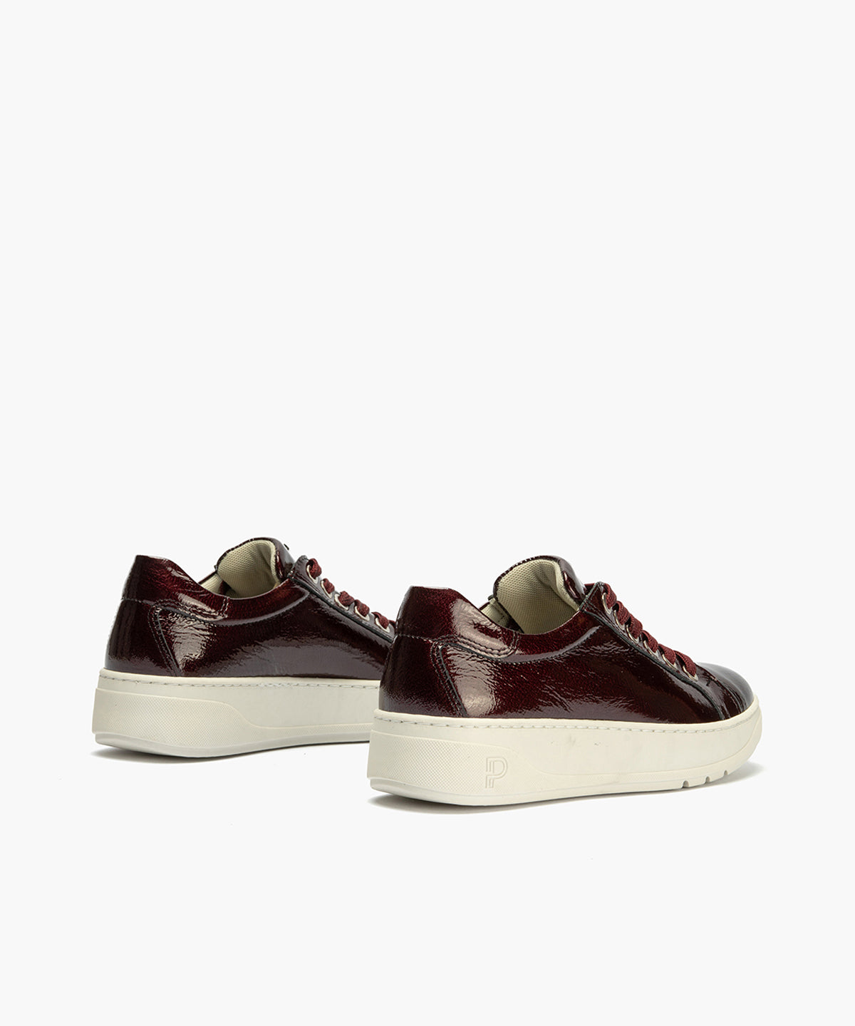 Basket en Charol con cordones de mujer color burdeos