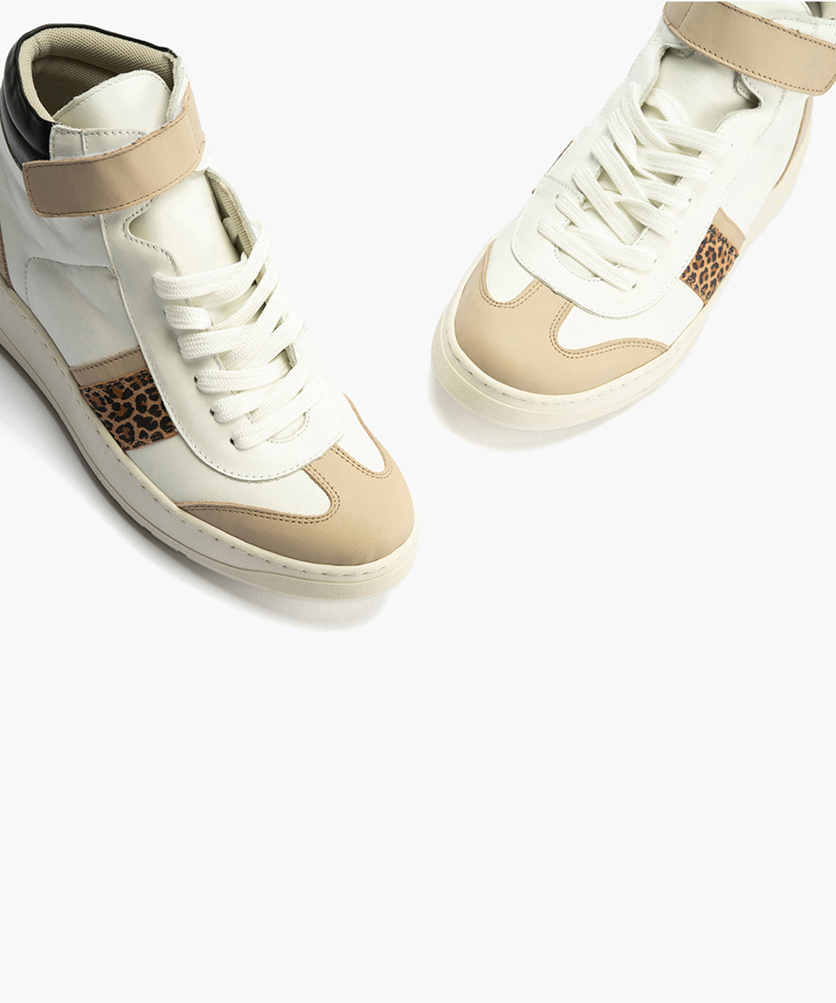 Botín Basket Combinado con leopardo de nujer color blanco