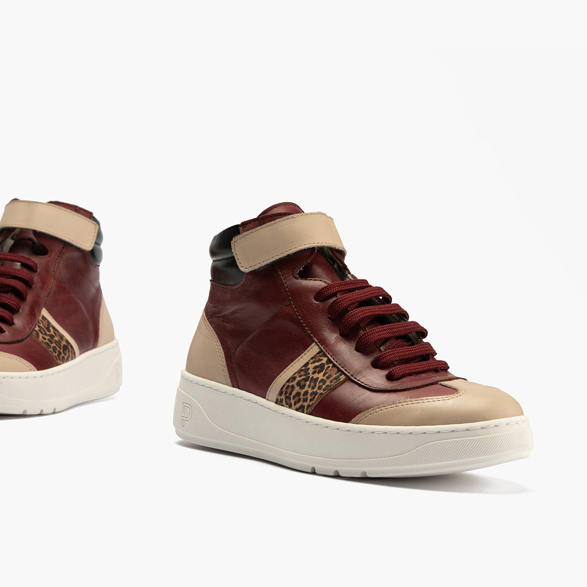 Botín Basket Combinado con leopardo de nujer color burdeos