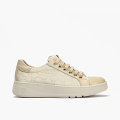 Basket en charol con nylon de mujer color crema