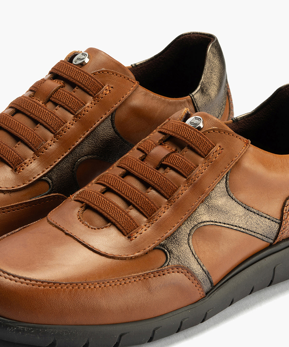 Deportivo de Elásticos de mujer color cuero