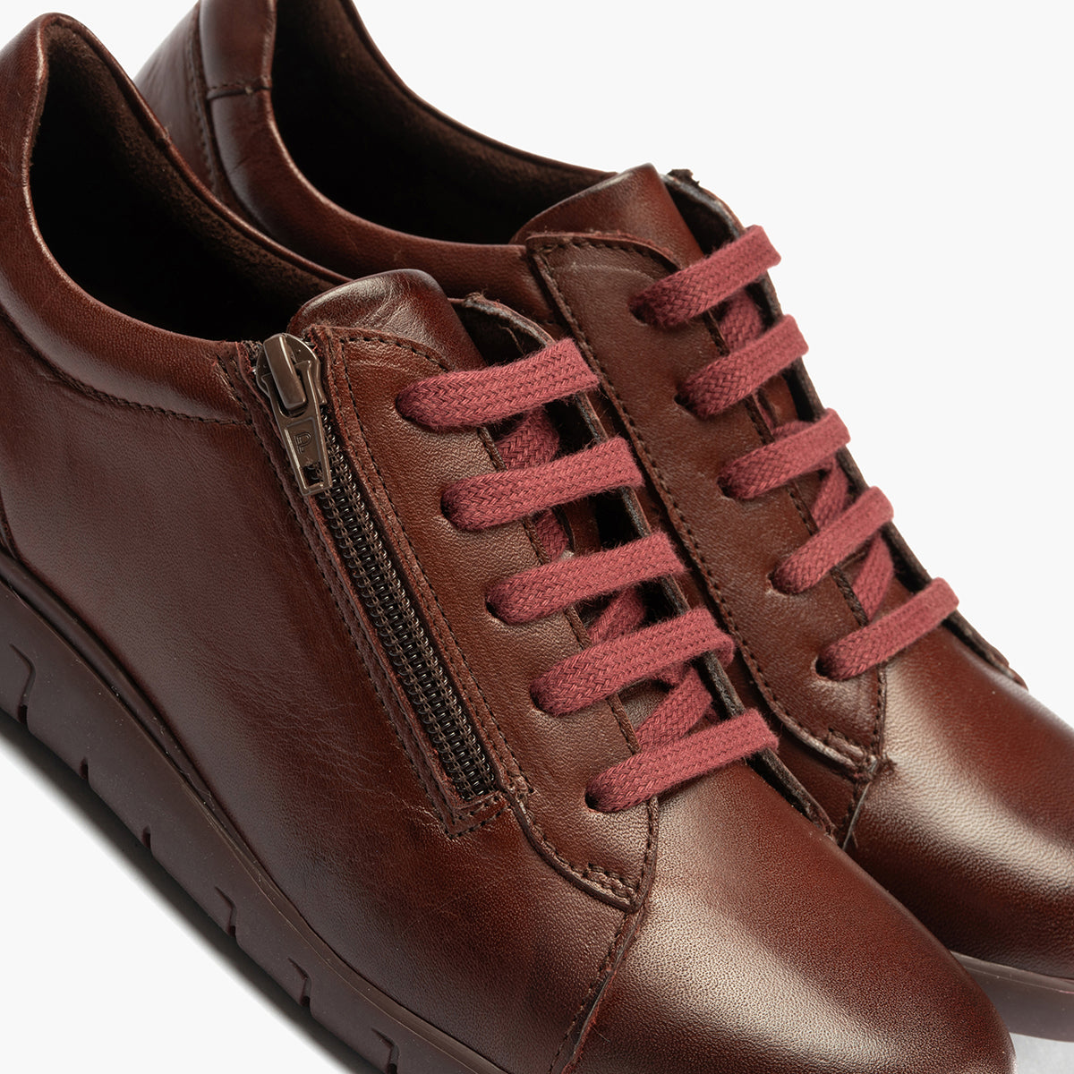 Deportivo con Cremallera de mujer color burdeos