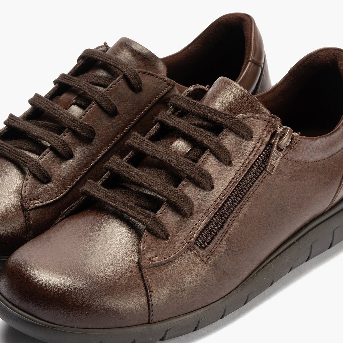 Deportivo con Cremallera de mujer color marron