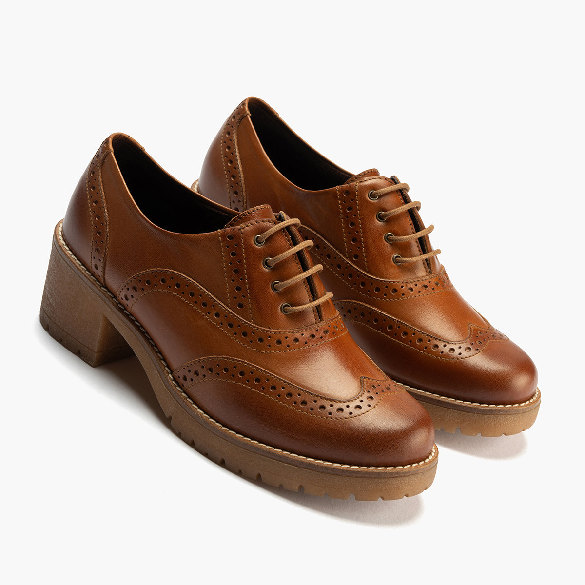 Ingles en Napa con cordones de mujer color cuero