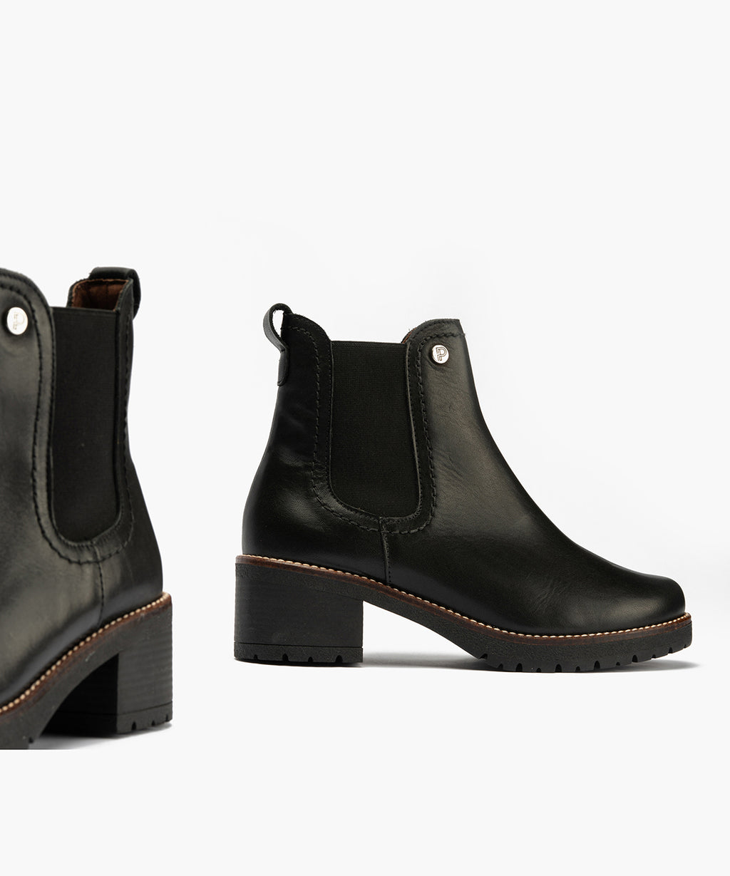 Botín Chelsey en Napa de mujer color negro