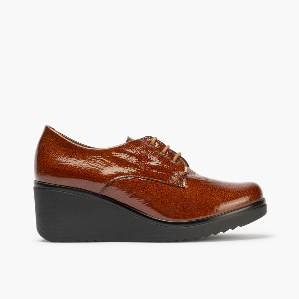 Blucher en Charol con cordones de mujer color cuero