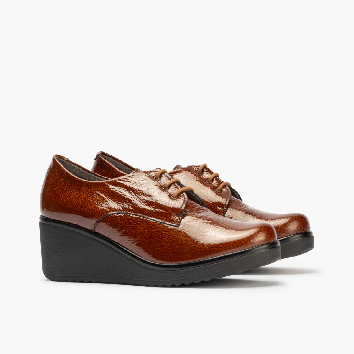 Blucher en Charol con cordones de mujer color cuero