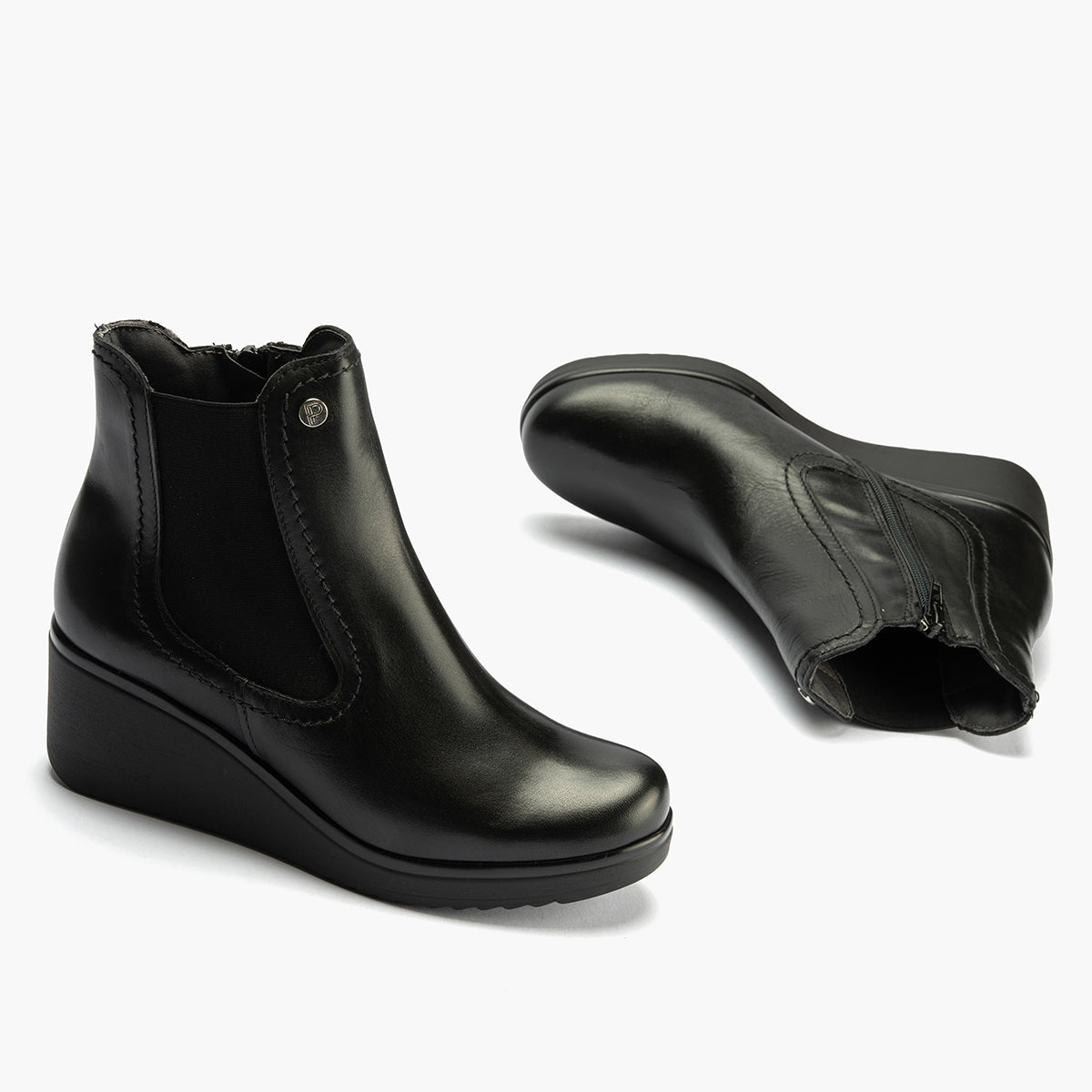 Botín Chelsey en Napa con elásticos de mujer color negro