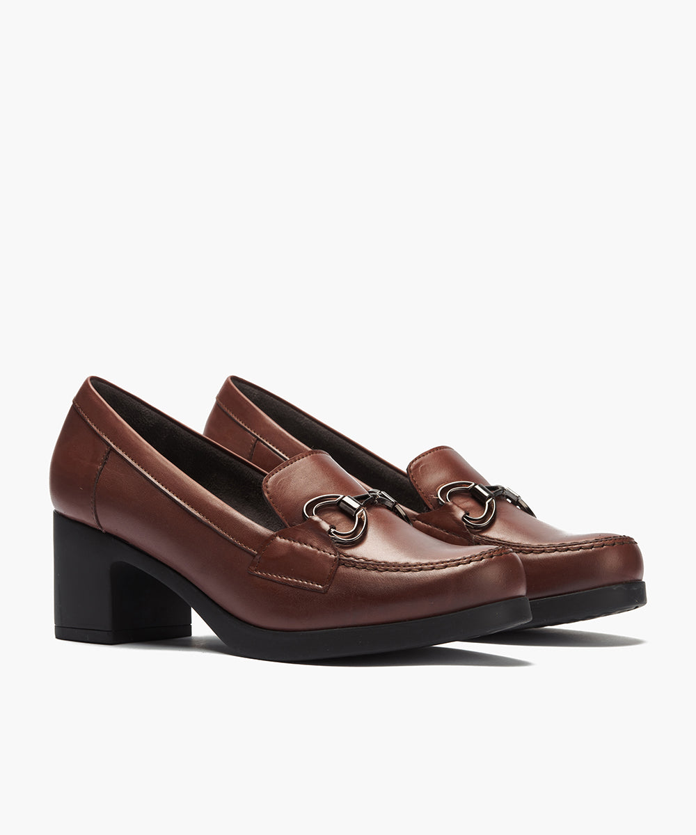 Mocasín en Napa de mujer color burdeos