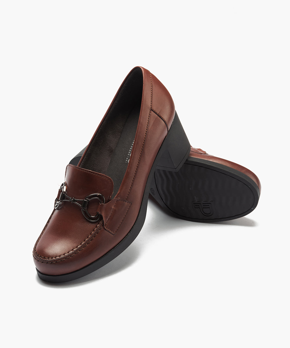 Mocasín en Napa de mujer color burdeos