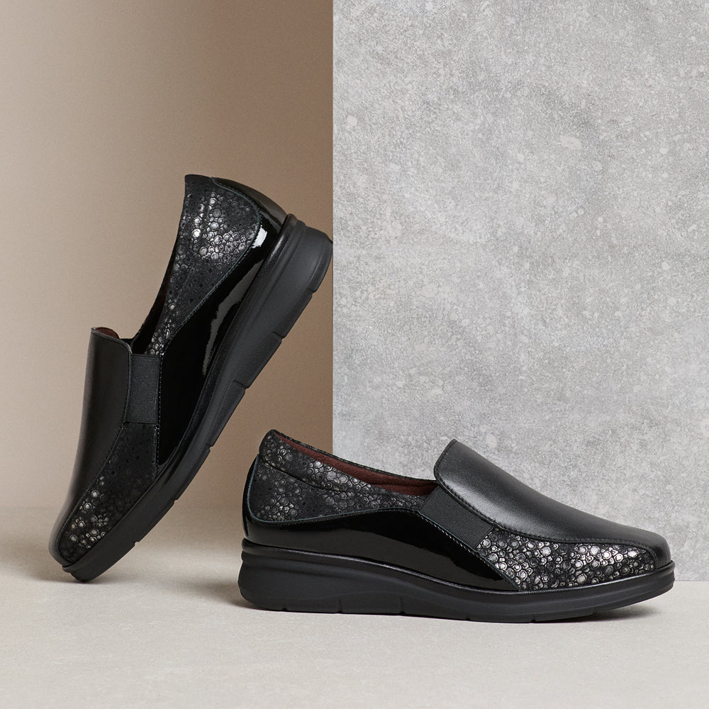 Manoletina Gucci Elásticos de mujer color negro