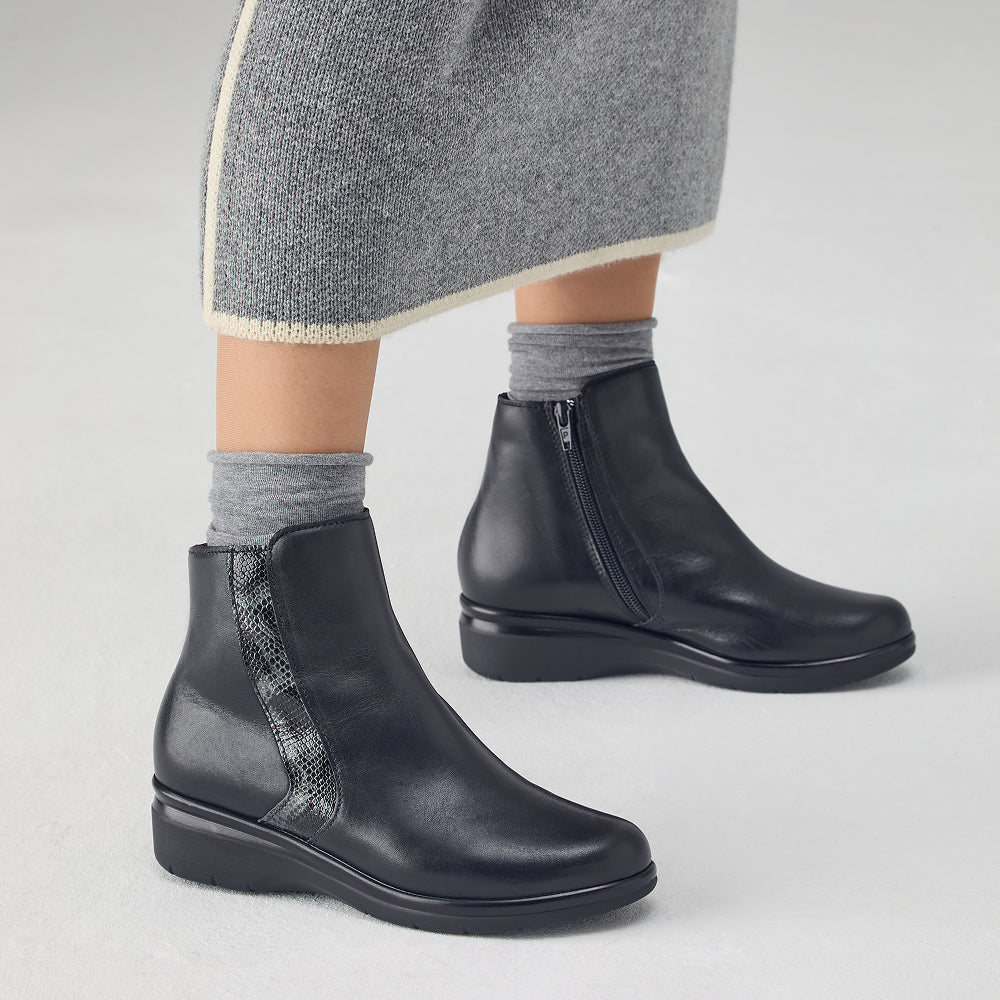 Botin en napa de mujer color negro