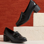 Mocasín con tacón de mujer color negro