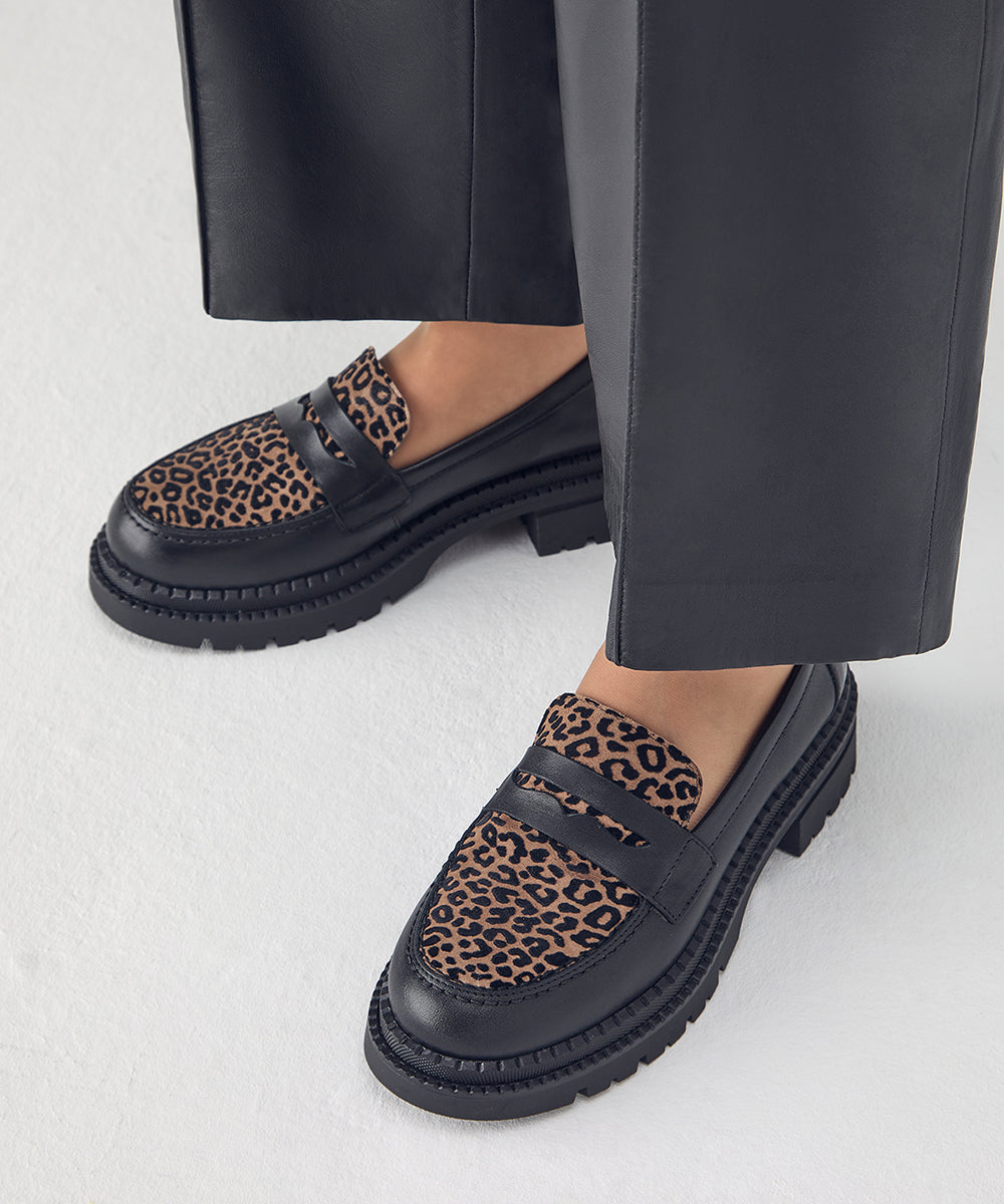 Mocasín Combinado con leopardo de mujer color negro