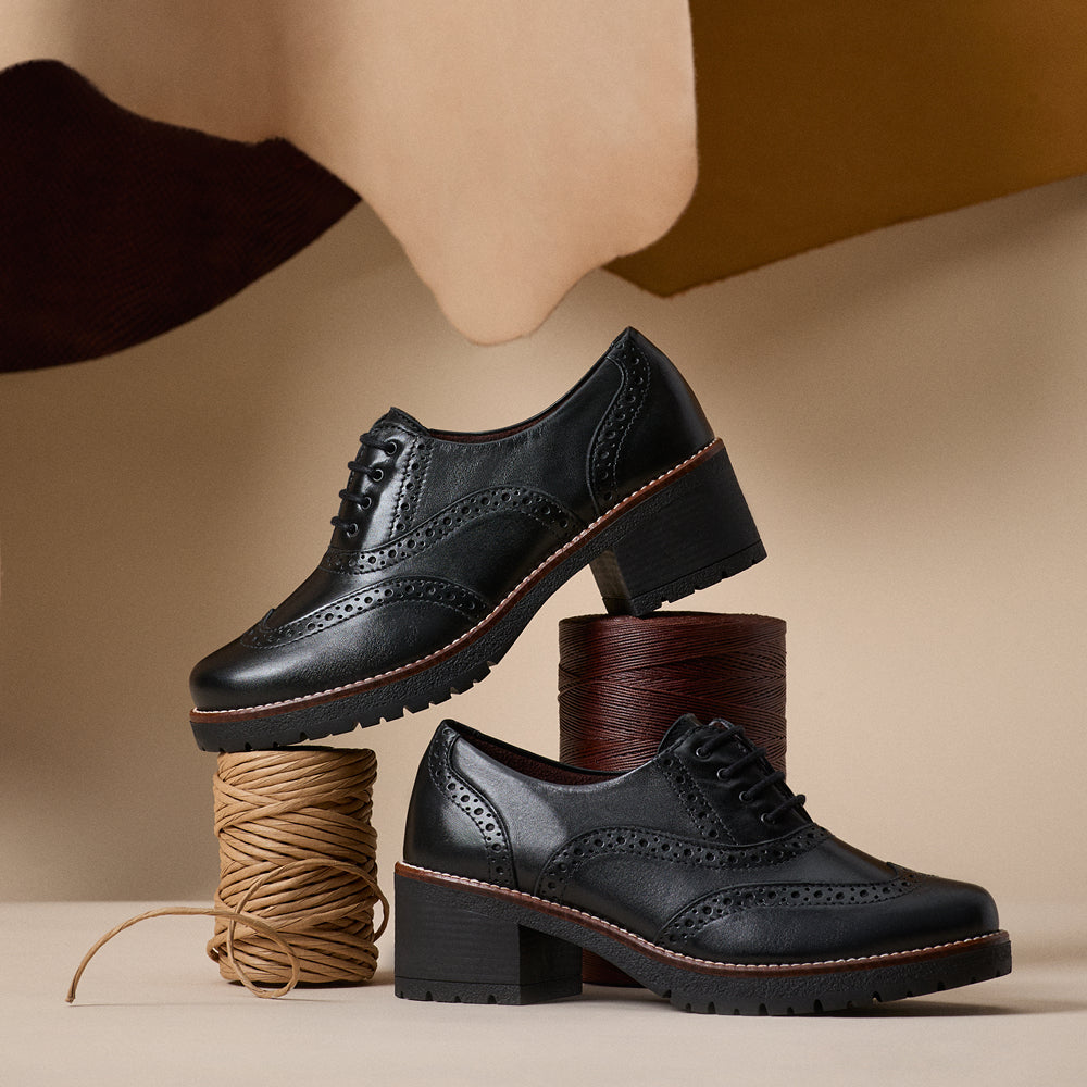 Ingles en Napa con cordones de mujer color negro