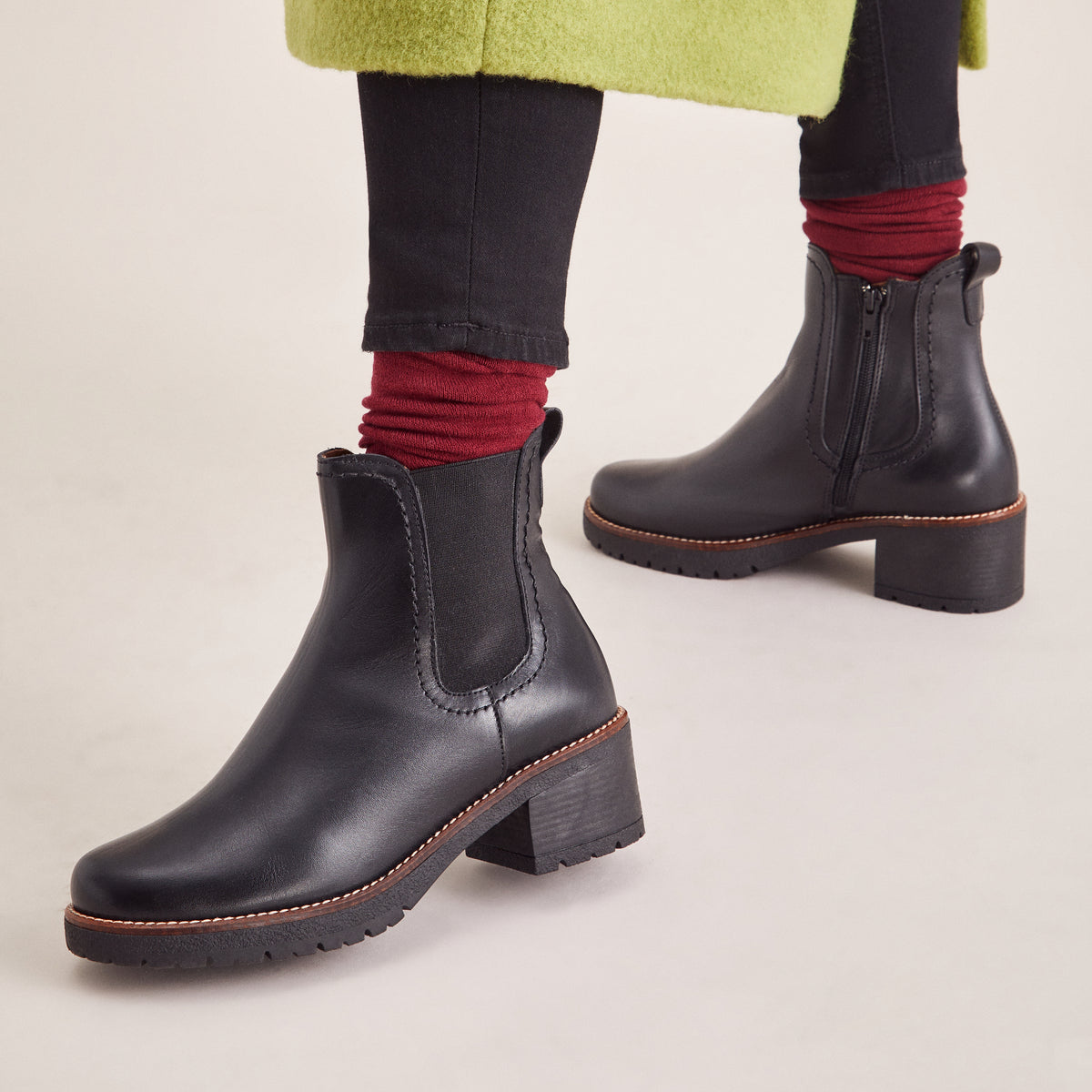 Botín Chelsey en Napa de mujer color negro