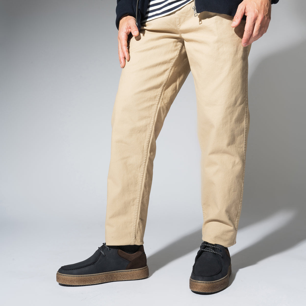 Wallaby hombre con cordones color marino
