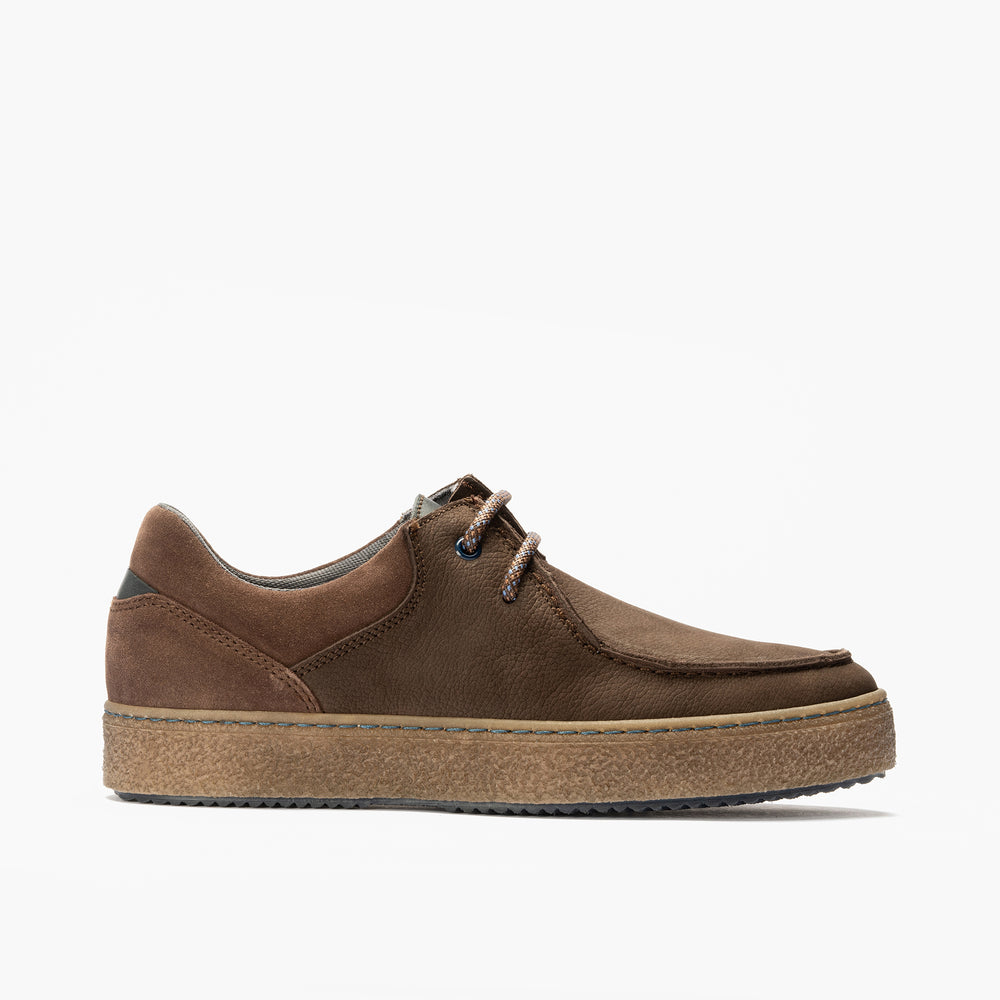 Wallaby hombre con cordones color marron
