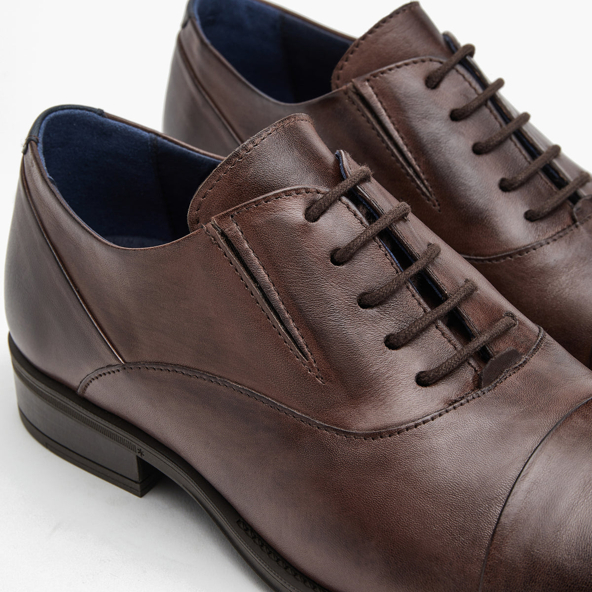 Blucher vestir hombre piel con cordones color marron