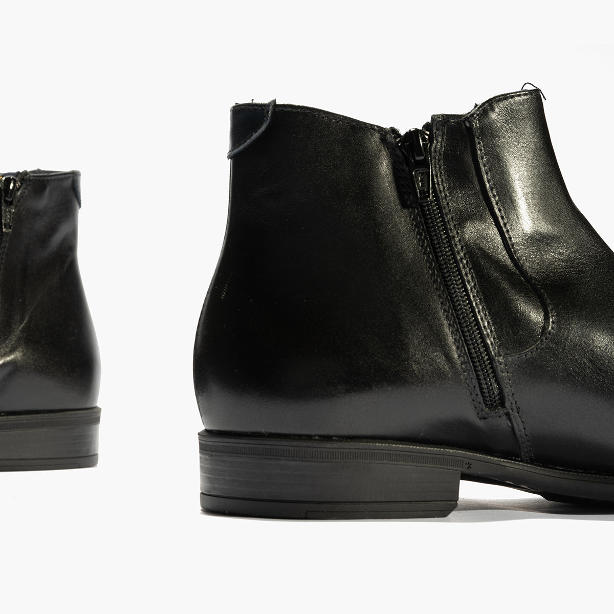 Botín Chelsey vestir hombre con elasticos color negro