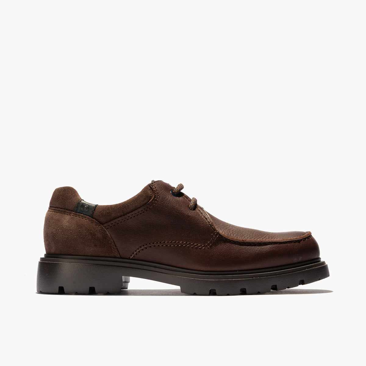 Wallaby Merlin hombre con cordones color marron