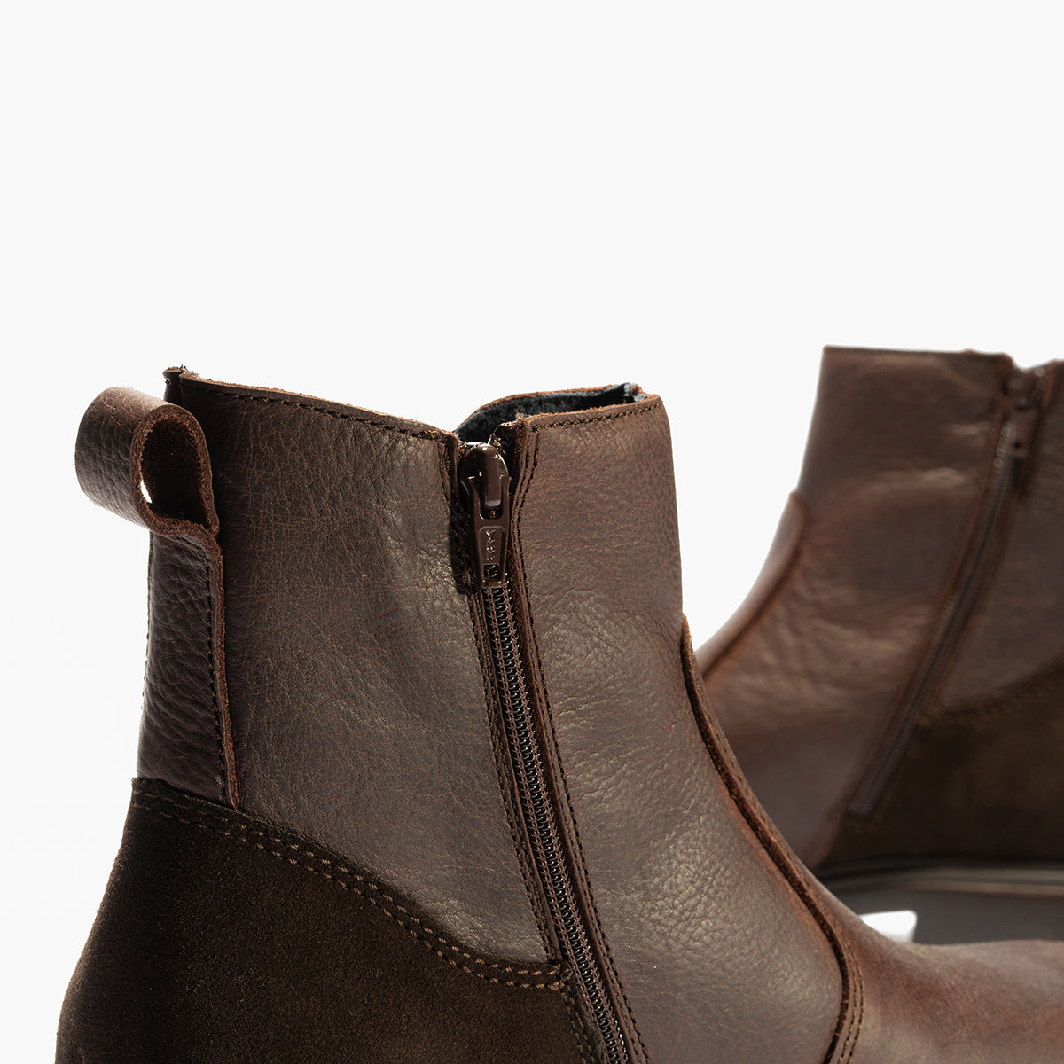 Botín Chelsey Merlin hombre con elasticos color marron