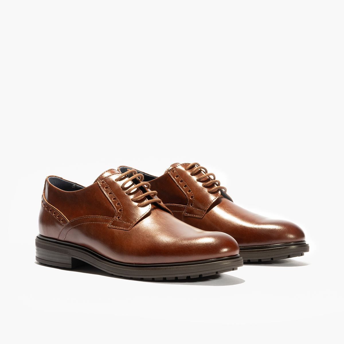 Blucher en Napa hombre con cordones color cuero