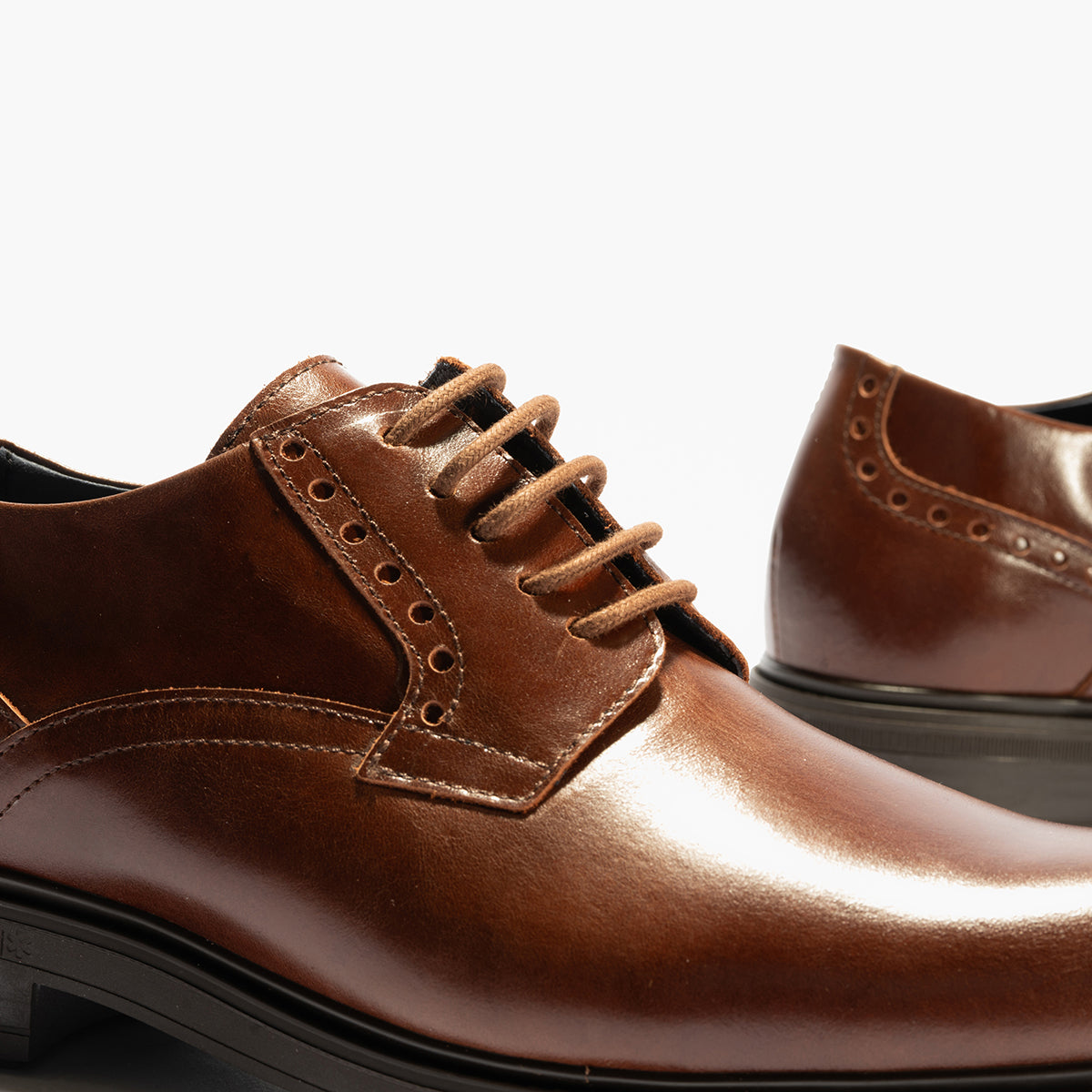 Blucher en Napa hombre con cordones color cuero